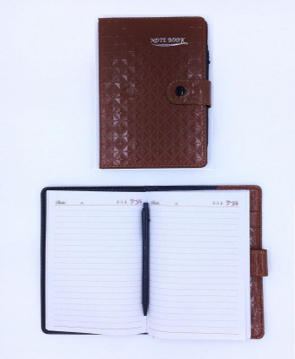 Σημειωματάριο τσέπης 90 φύλλων με στυλό , κάλυμμα δερματίνη ραφτή 10x18 εκ.  