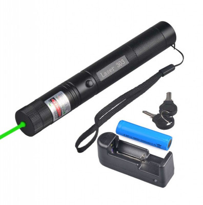 Laser pointer (δείκτης) με πράσινη δέσμη με επαναφορτιζόμενη μπαταρία 